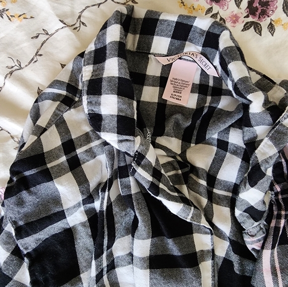 VS Flannel PJ Set - Picture 2 of 3